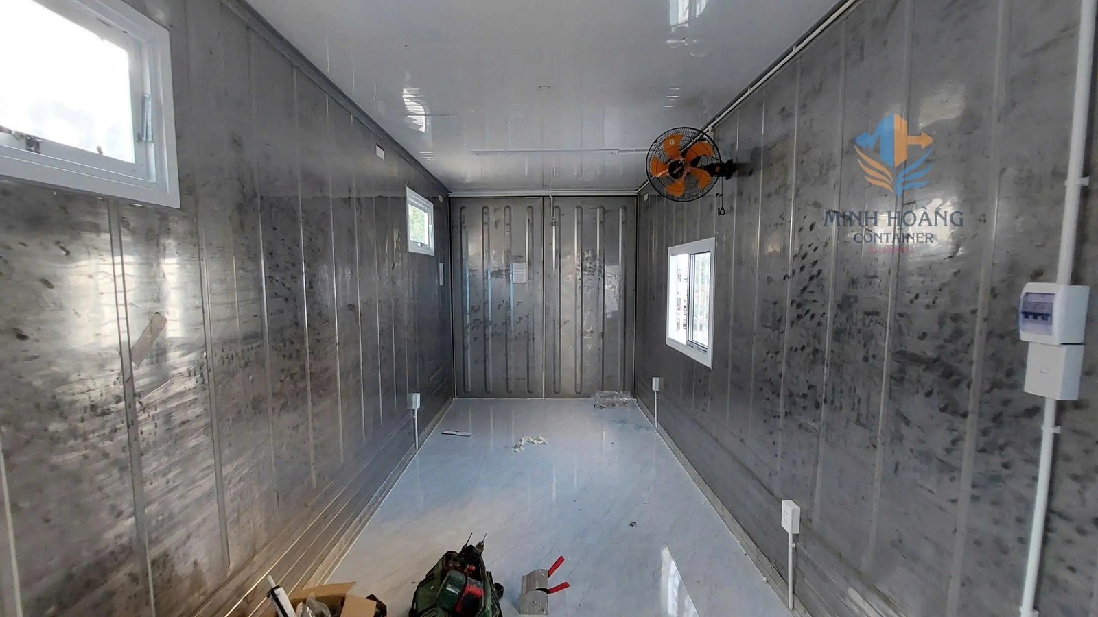Container Văn Phòng 20 Feet Trắng Viền Đen Mẫu 1